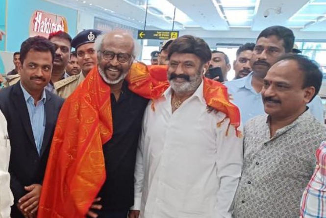 Balakrishna Welcomes Rajinikanth At Gannavaram Airport 