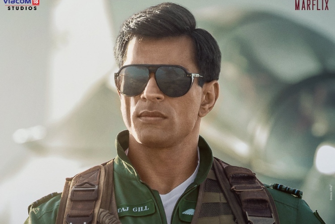 Fighter New Poster: Karan Singh Grover Introduced As Squadron Leader Sartaj Gill
