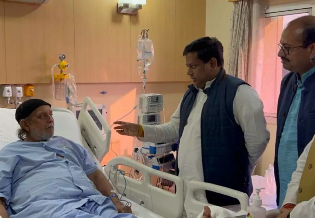 Mithun Chakraborty Gets Discharged From Hospital
